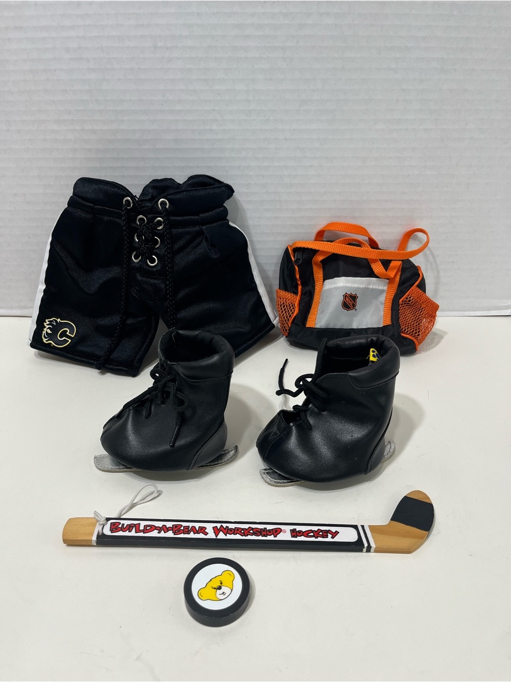 BUILD A BEAR NHL Hockey gear outfit Calgary flames